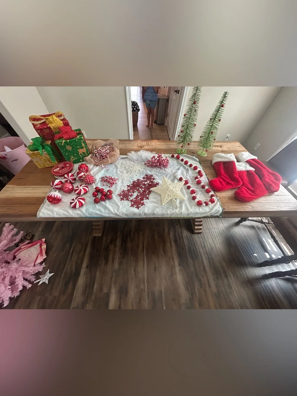 Christmas Decor Lot (read description)